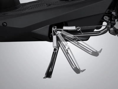 Mesin tidak dapat dinyalakan saat standar samping dalam posisi turun sehingga mencegah pengendara lupa menaikkan standar samping